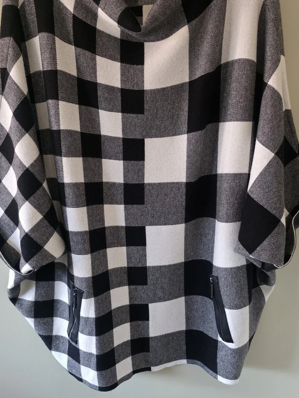 NWOT Joseph Ribkoff Buffalo Check Mock Neck Knit Poncho Size XXXL Contemporary